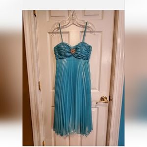 Women Blue Cassandra Stone Formal Dress- Worn Once. Size 6.